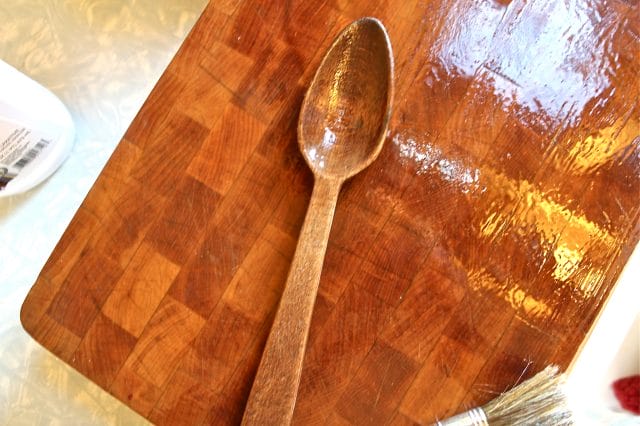 How to Season Wooden Spoons & Cutting Boards - Best Oils for