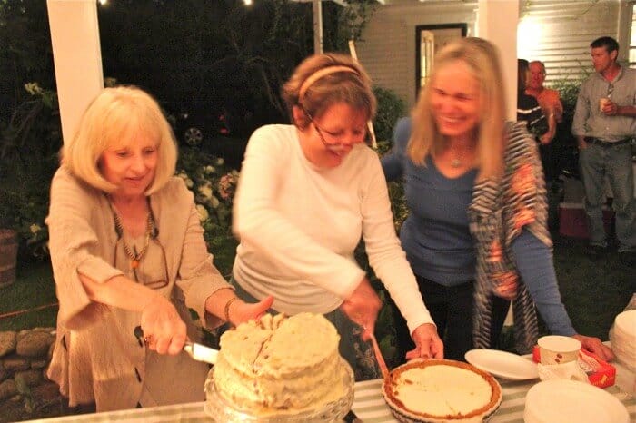 Time to cut the cakes!