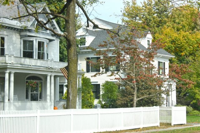 New England Houses