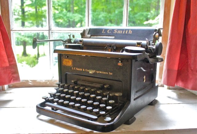 Gladys' typewriter