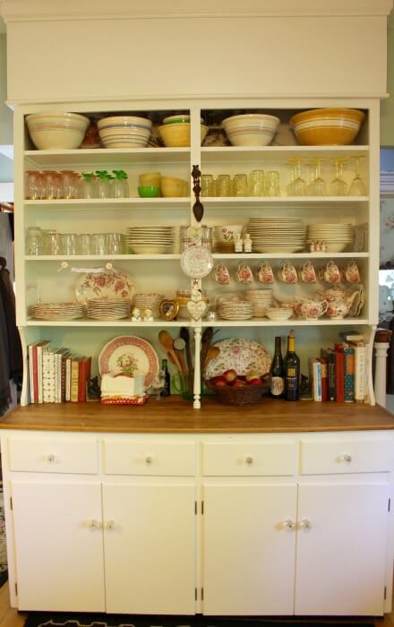 dish hutch