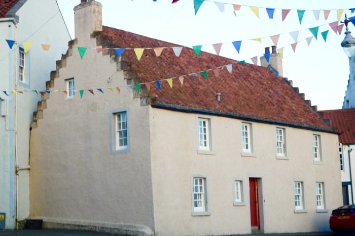 house bunting