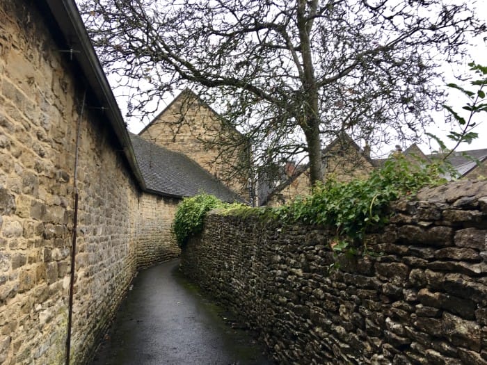 path alley stow